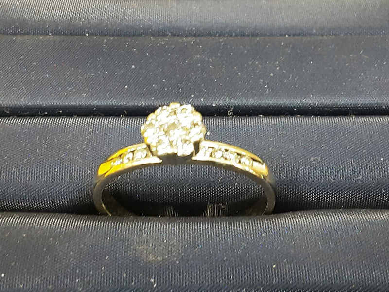 White Gold 10k (.417) 7.1 grams Size 7