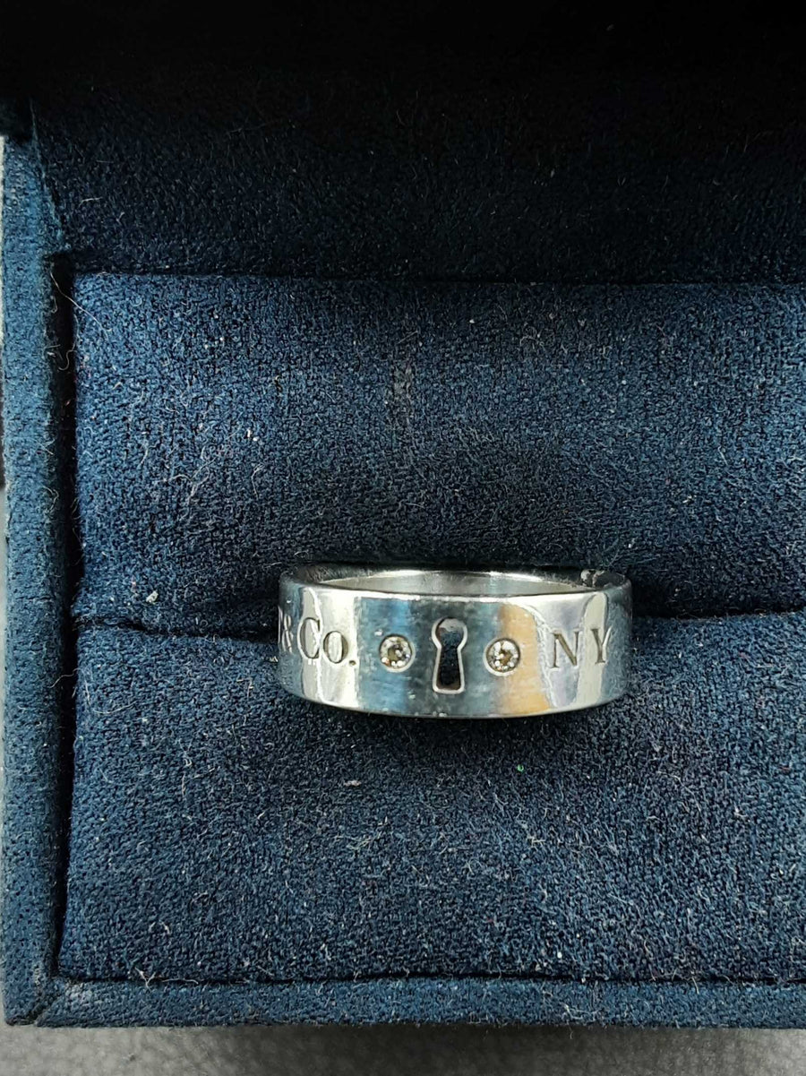 Ring - Wedding Band - Silver 5.2 grams Size 6