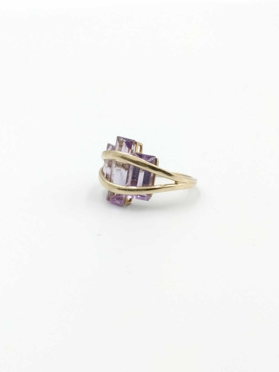 Women's Ring - Yellow Gold 10k (.417) 3.5 grams Size 8
