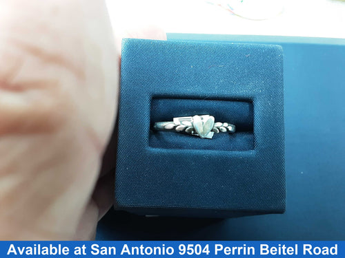 Women's Ring - Silver 2.4 grams Size 8