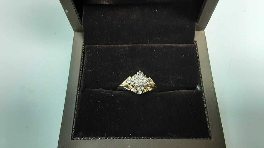 Women's Ring - Yellow Gold 14k (.585) 2.4 grams Size 9