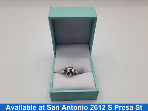 Women's Ring - Silver 2.6 grams Size 5