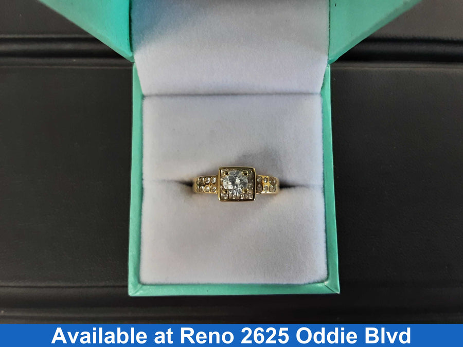 Women's Ring - Yellow Gold 18k (.750) 3.8 grams Size 6