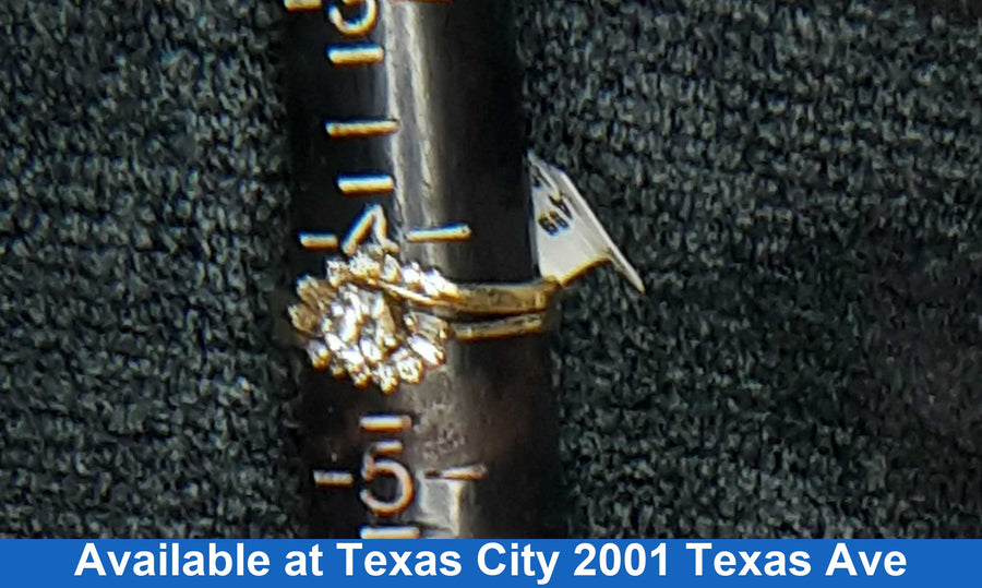 Women's Ring - Yellow Gold 14k (.585) 3.1 grams Size 4.5