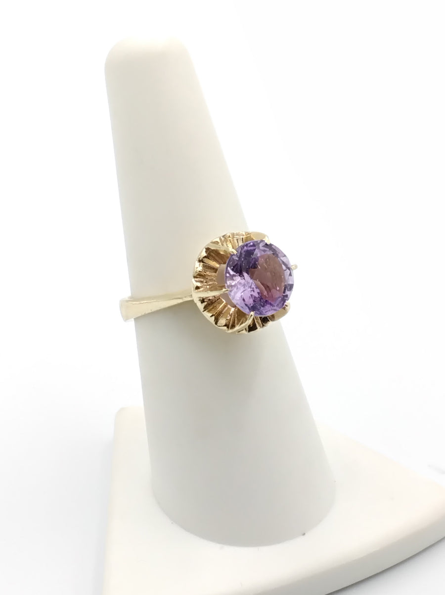 Women's Ring - Yellow Gold 14k (.585) 5.3 grams Size 7