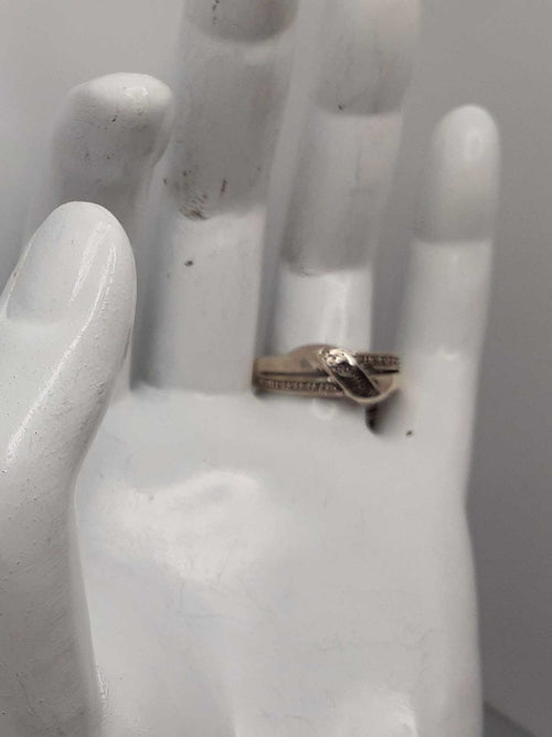 Women's Ring - Silver 3.7 grams Size 8