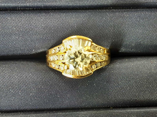 Ring - Wedding Set - Yellow Gold 18k (.750) 3.6 grams Size 5
