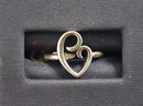 Women's Ring - Silver 1.8 grams Size 7.5