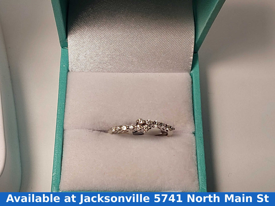 Ring - Wedding Band - White Gold 18k (.750) 1.7 grams Size 7