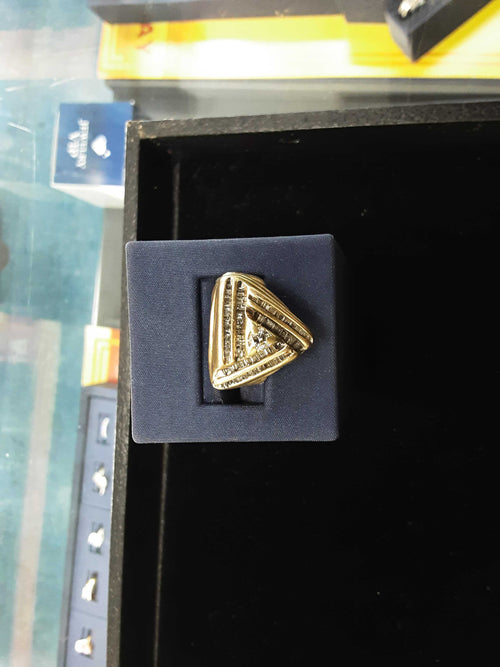 Men's Ring - Yellow Gold 14k (.585) 9.7 grams Size 7.5