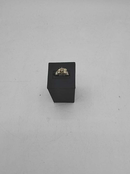 Women's Ring - Solitaire - Yellow Gold 14k (.585) 6 grams Size 10
