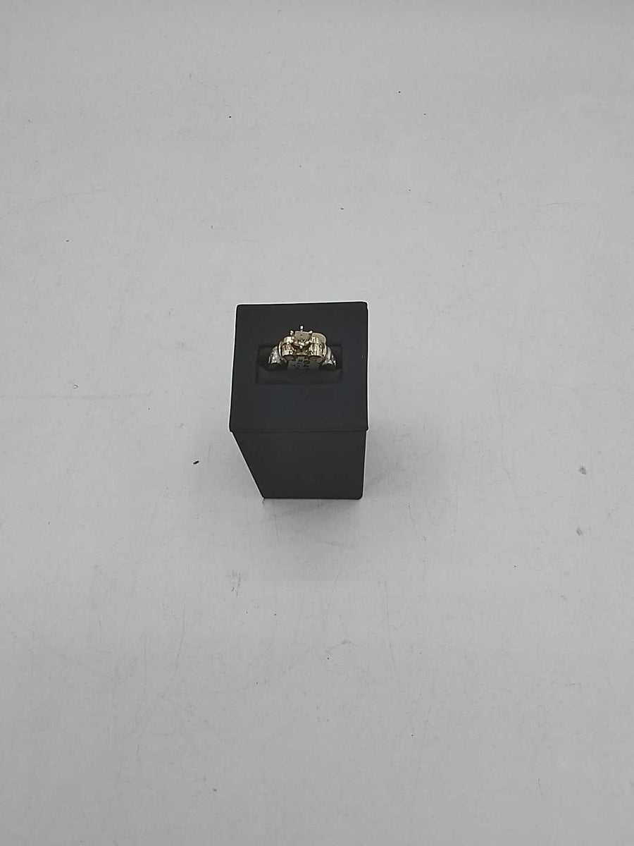 Women's Ring - Solitaire - Yellow Gold 14k (.585) 6 grams Size 10