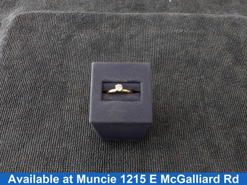 Women's Ring - Solitaire - Yellow Gold 14k (.585) 2.2 grams Size 6