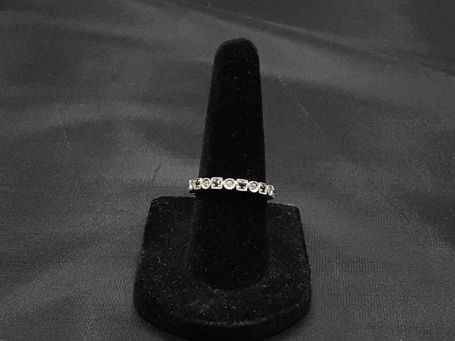 Ring - Wedding Band - White Gold 14k (.585) 2.2 grams Size 6