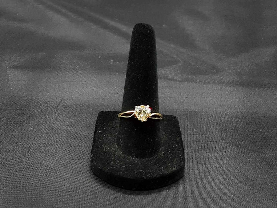 Women's Ring - Solitaire - Yellow Gold 14k (.585) 1.9 grams Size 8.5