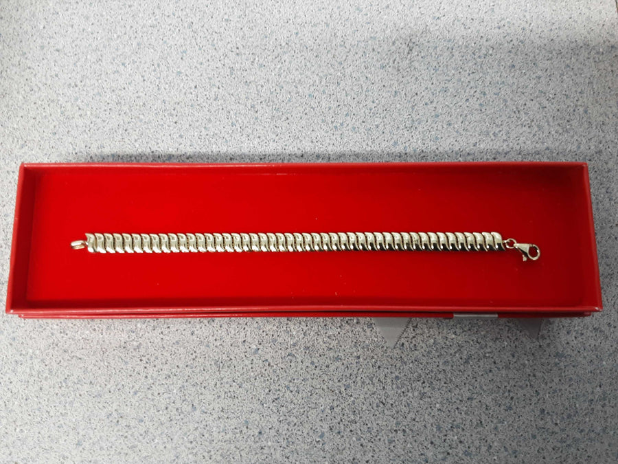 Bracelet - Yellow Gold 14k (.585) 9.3 grams 6 inch