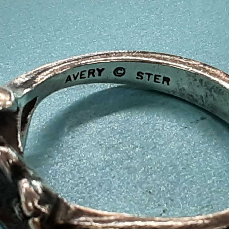 Women's Ring - Silver 4.7 grams Size 8