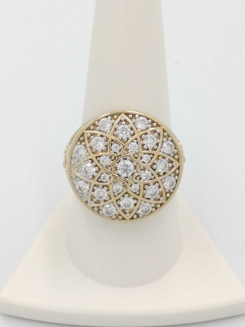 Men's Ring - Yellow Gold 10k (.417) 7.2 grams Size 10