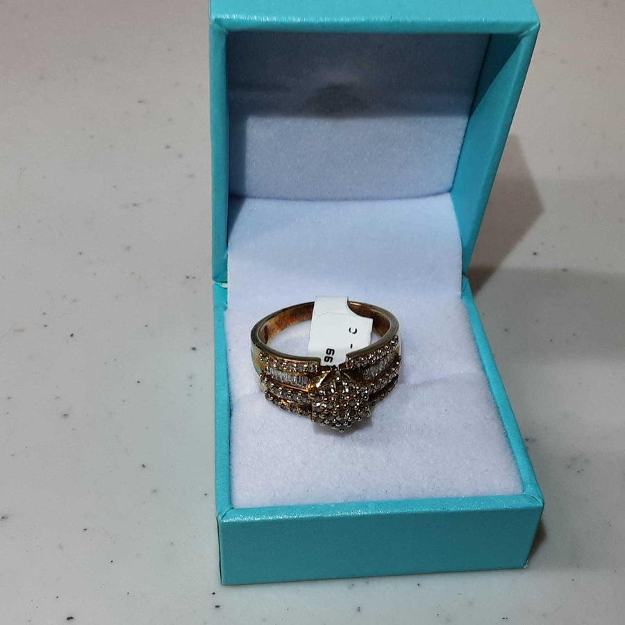 Women's Ring - Yellow Gold 10k (.417) 6.8 grams Size 10