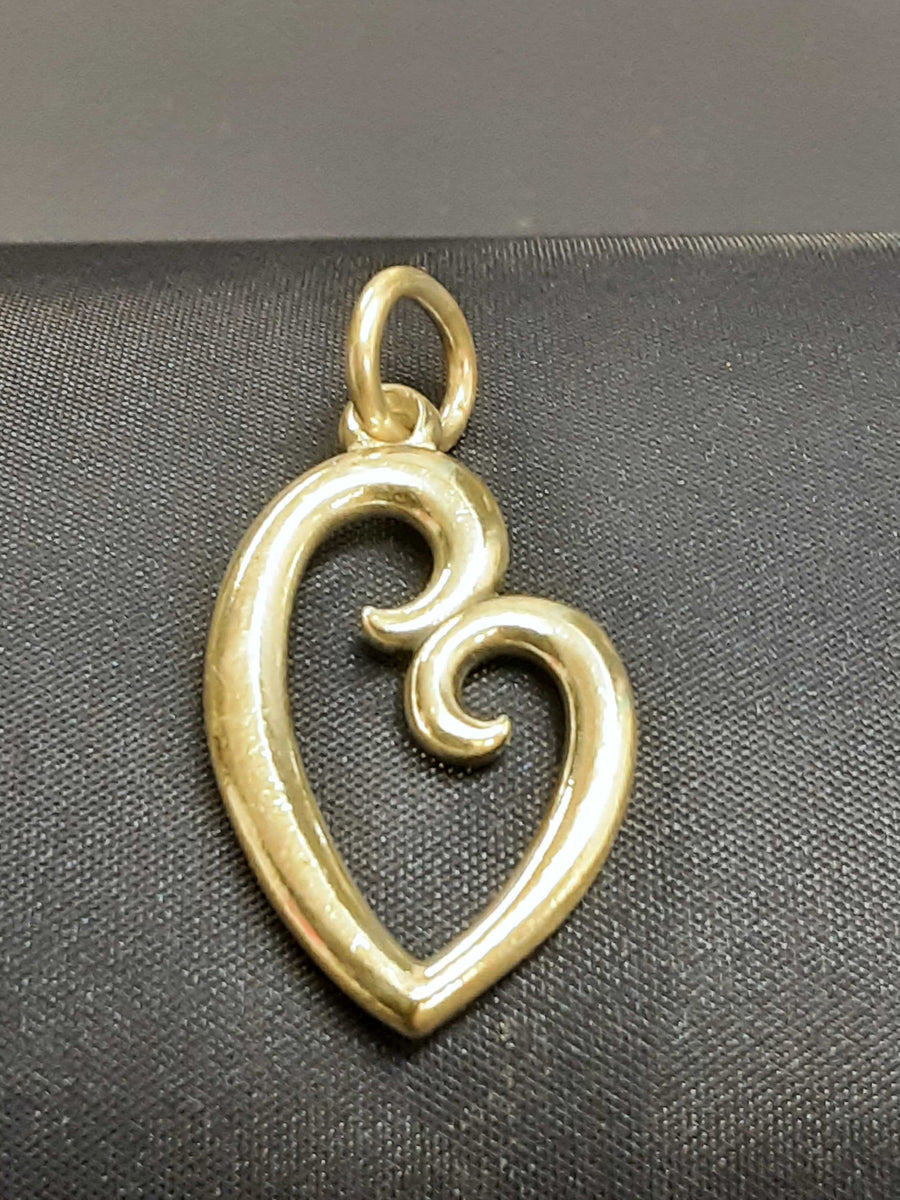 Symbol Pendant - Silver 3.6 grams