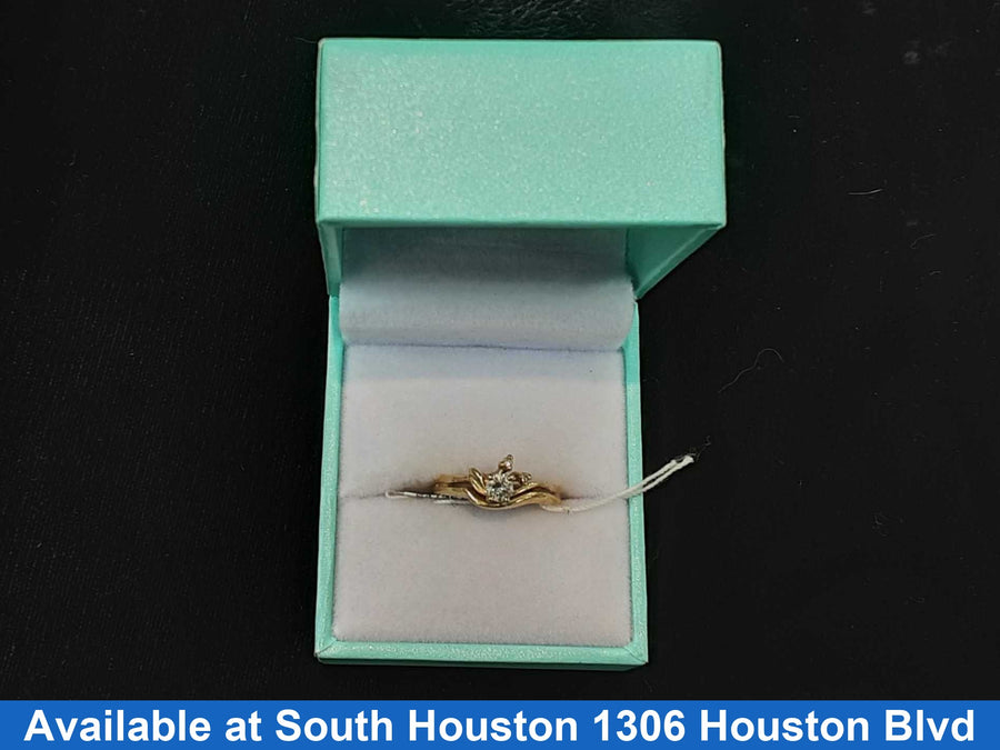 Women's Ring - Yellow Gold 14k (.585) 2.9 grams Size 5