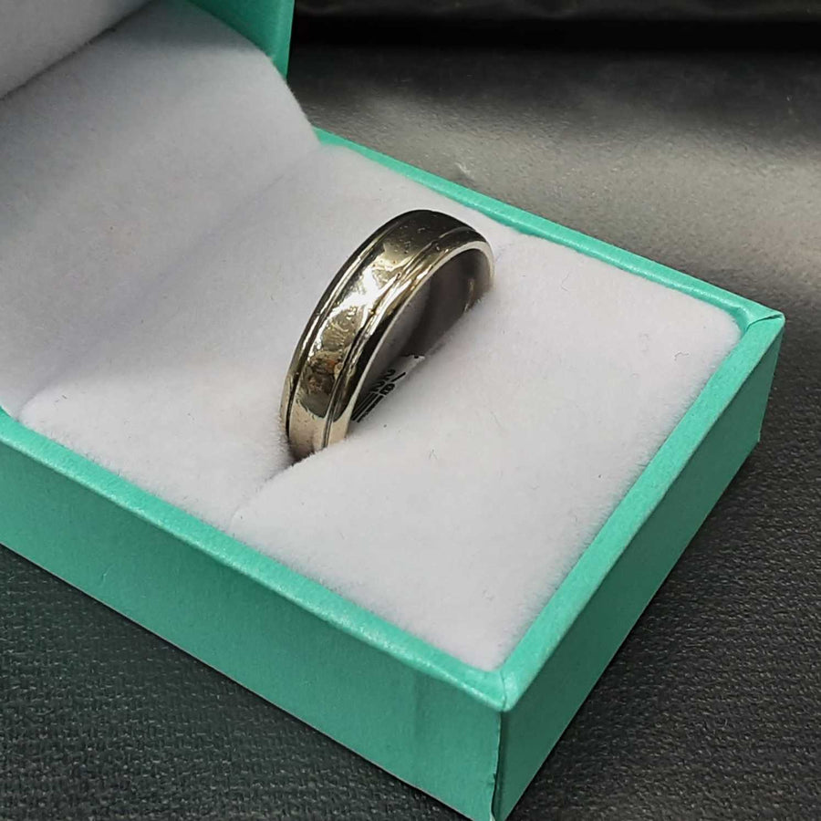 Men's Ring - White Gold 14k (.585) 8 grams Size 9