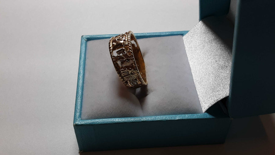 Women's Ring - Yellow Gold 14k (.585) 3.8 grams Size 9
