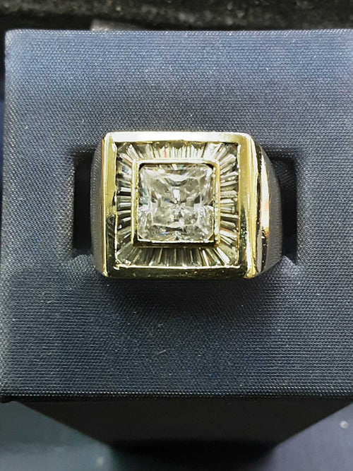 Men's Ring - Yellow Gold 10k (.417) 8.6 grams Size 9