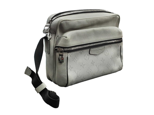 Louis Vuitton Monogram Taiga Antartica White Purse / Handbag