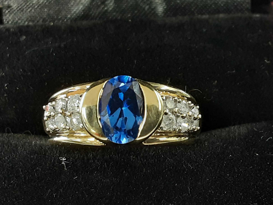Men's Ring - Yellow Gold 10k (.417) 4 grams Size 8.5