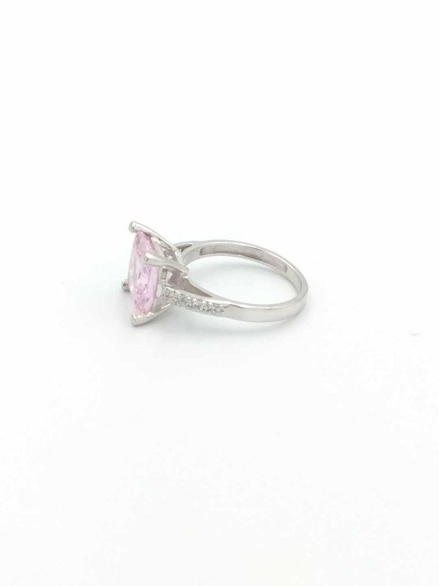 Women's Ring - Solitaire - White Gold 14k (.585) 3.8 grams Size 6