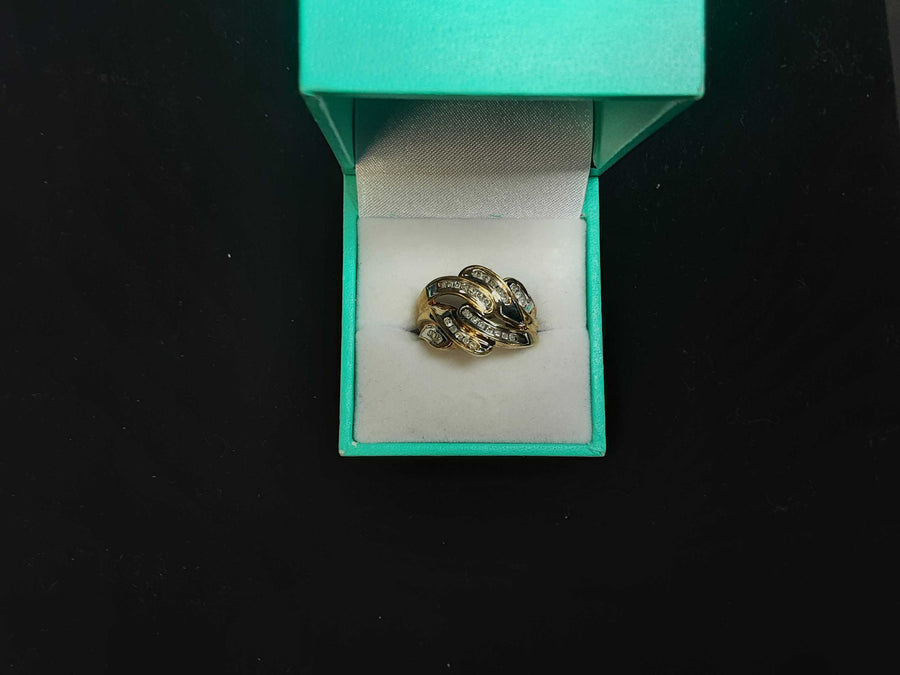 Women's Ring - Yellow Gold 10k (.417) 4.2 grams Size 8