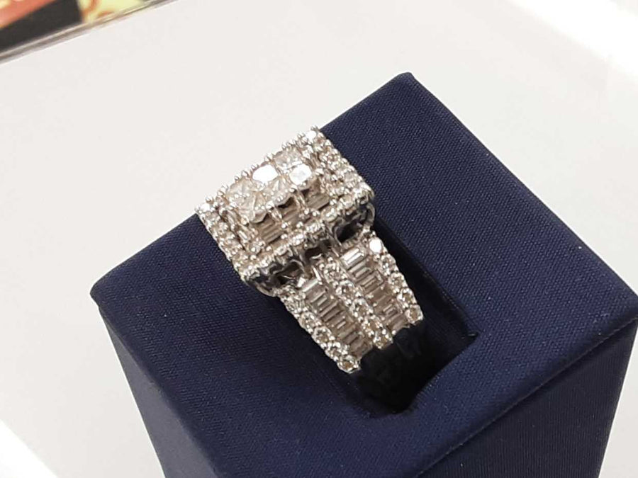 Women's Ring - White Gold 14k (.585) 12.1 grams Size 20
