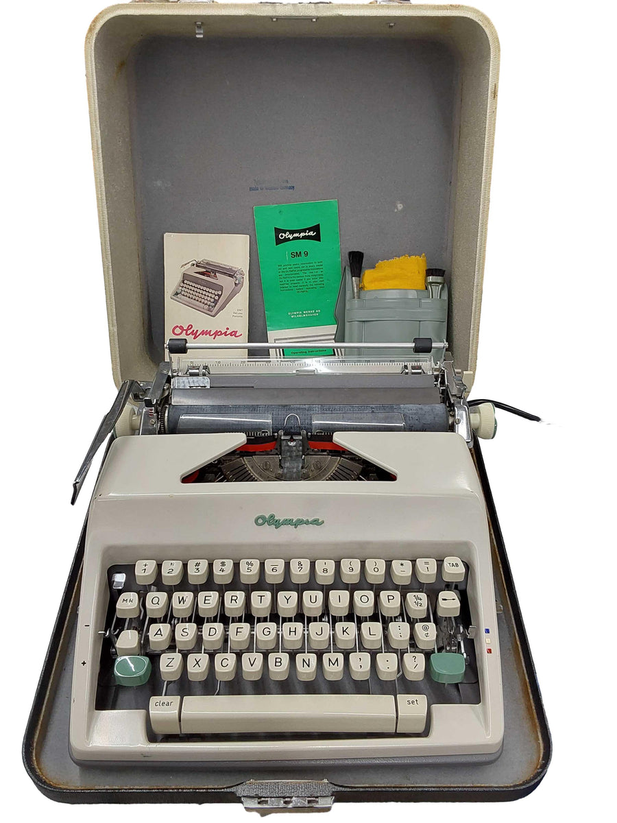 Olympia Sm7 Gray Typewriter