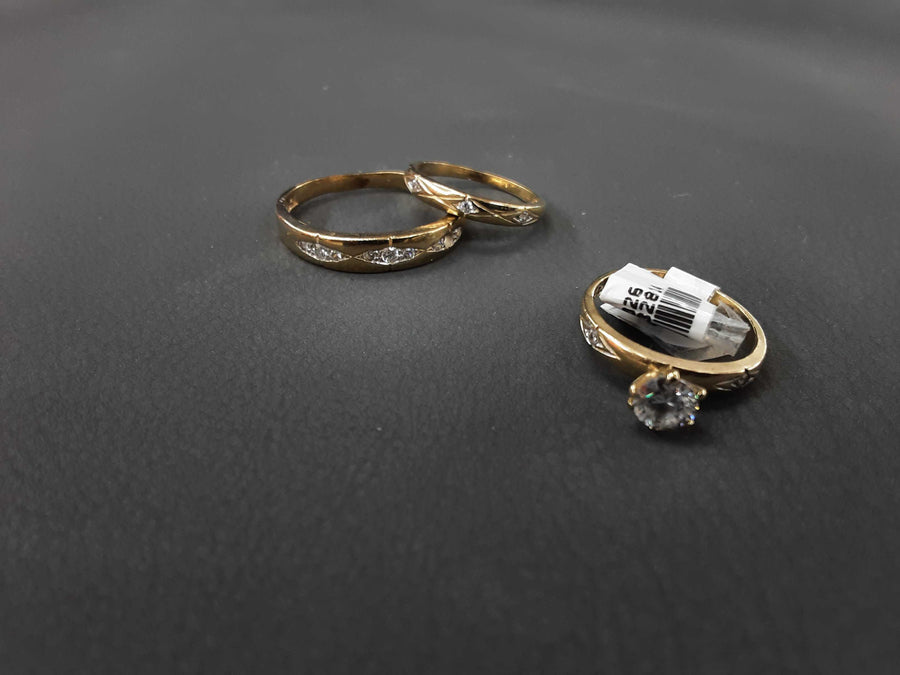 Ring - Wedding Set - Yellow Gold 10k (.417) 4.7 grams Size 6
