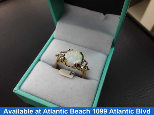 Women's Ring - Yellow Gold 10k (.417) 3.2 grams Size 6.5