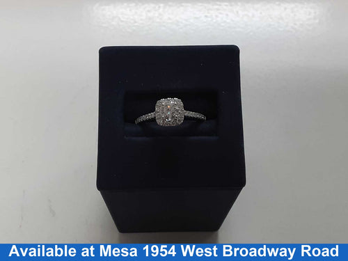 Women's Ring - White Gold 14k (.585) 2.8 grams Size 7.5