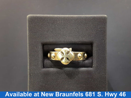 Women's Ring - Silver 4.8 grams Size 7.5