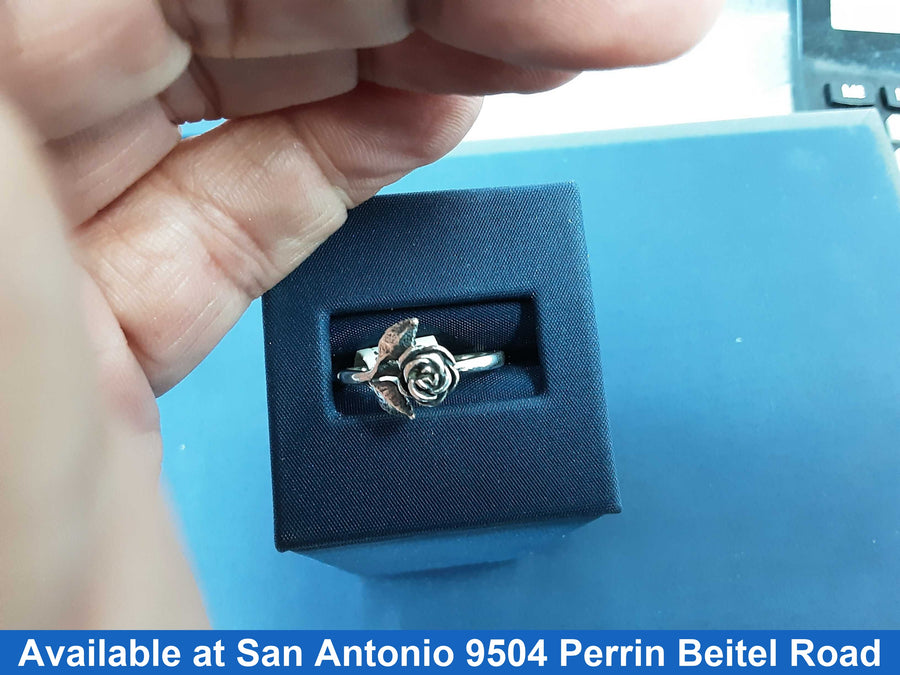Women's Ring - Silver 2.3 grams Size 8.5