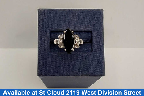 Women's Ring - White Gold 10k (.417) 2.7 grams Size 6