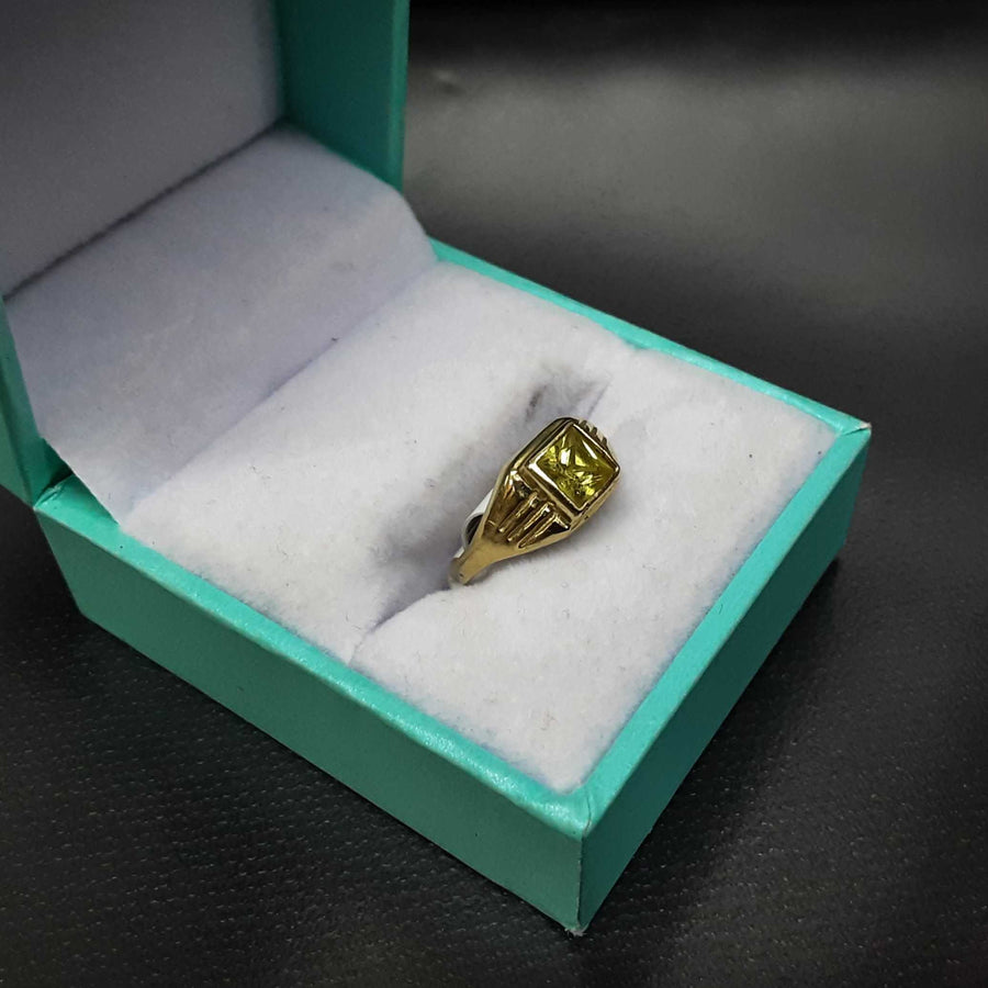 Women's Ring - Yellow Gold 10k (.417) 1.7 grams Size 4