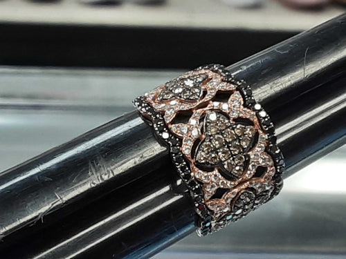 Women's Ring - Rose Gold 14k (.585) 4.2 grams Size 7.5