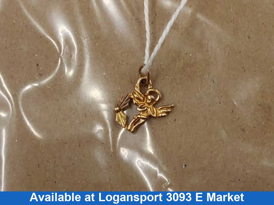 Religious Pendant - Black Hills Gold 10k (.417) 0.5 grams