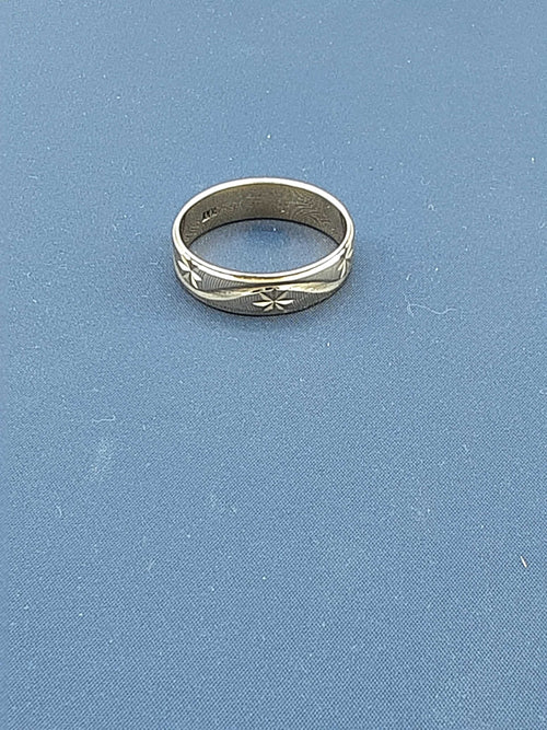 Ring - Wedding Band - Yellow Gold 14k (.585) 4.4 grams Size 20