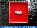 Women's Ring - Silver 3.8 grams Size 9