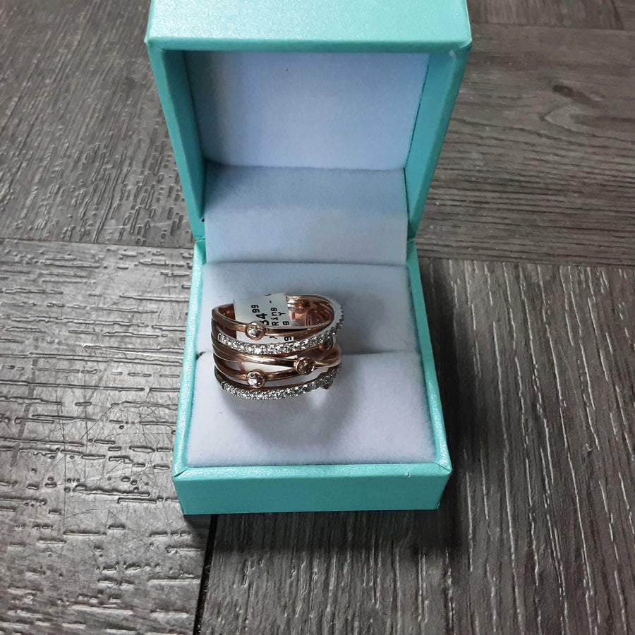 Women's Ring - Yellow Gold 14k (.585) 9.3 grams Size 8