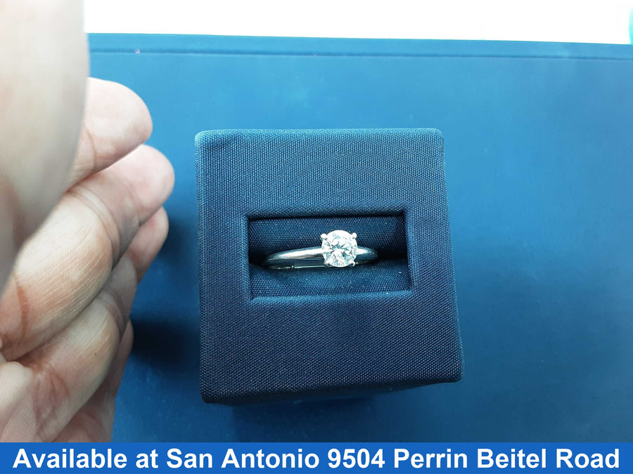 Women's Ring - Solitaire - Platinum 3.2 grams Size 7