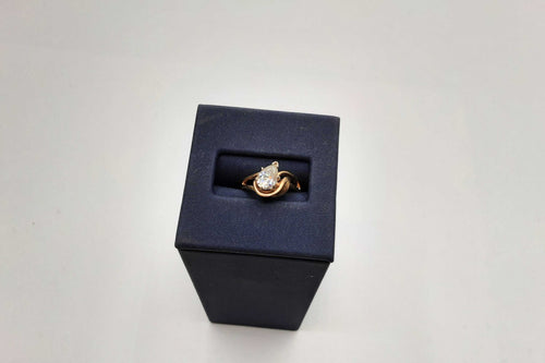 Women's Ring - Solitaire - Yellow Gold 14k (.585) 2.8 grams Size 5
