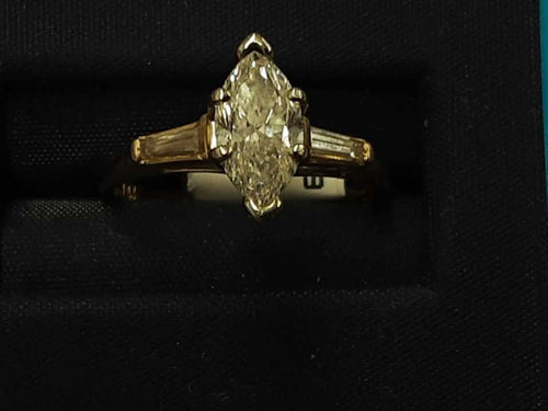 Women's Ring - Solitaire - Yellow Gold 14k (.585) 2.1 grams Size 5.5