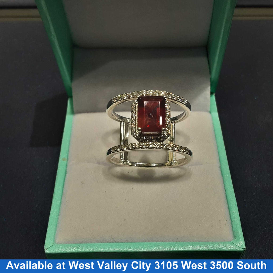 Women's Ring - Silver 4.7 grams Size 7.5